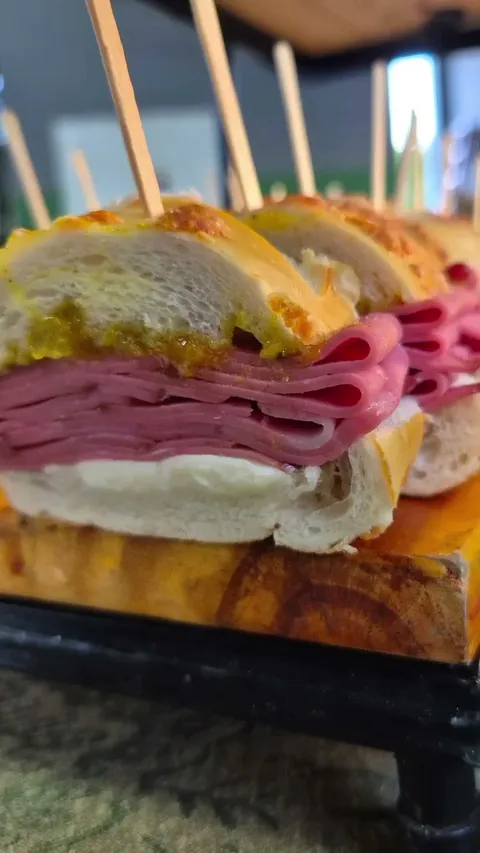 Sanduíche de pastrami